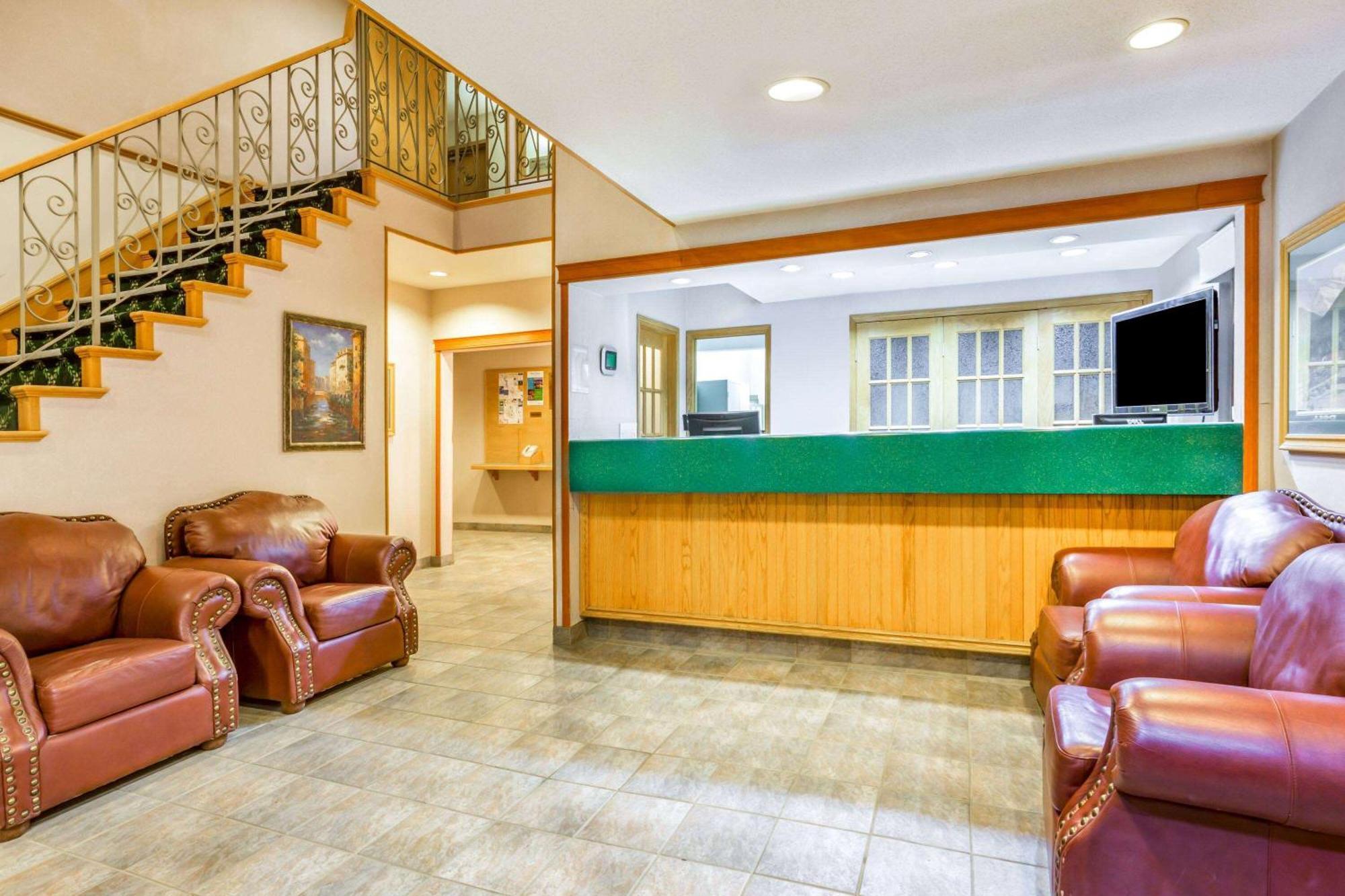 Howard Johnson By Wyndham Fort St. John Luaran gambar