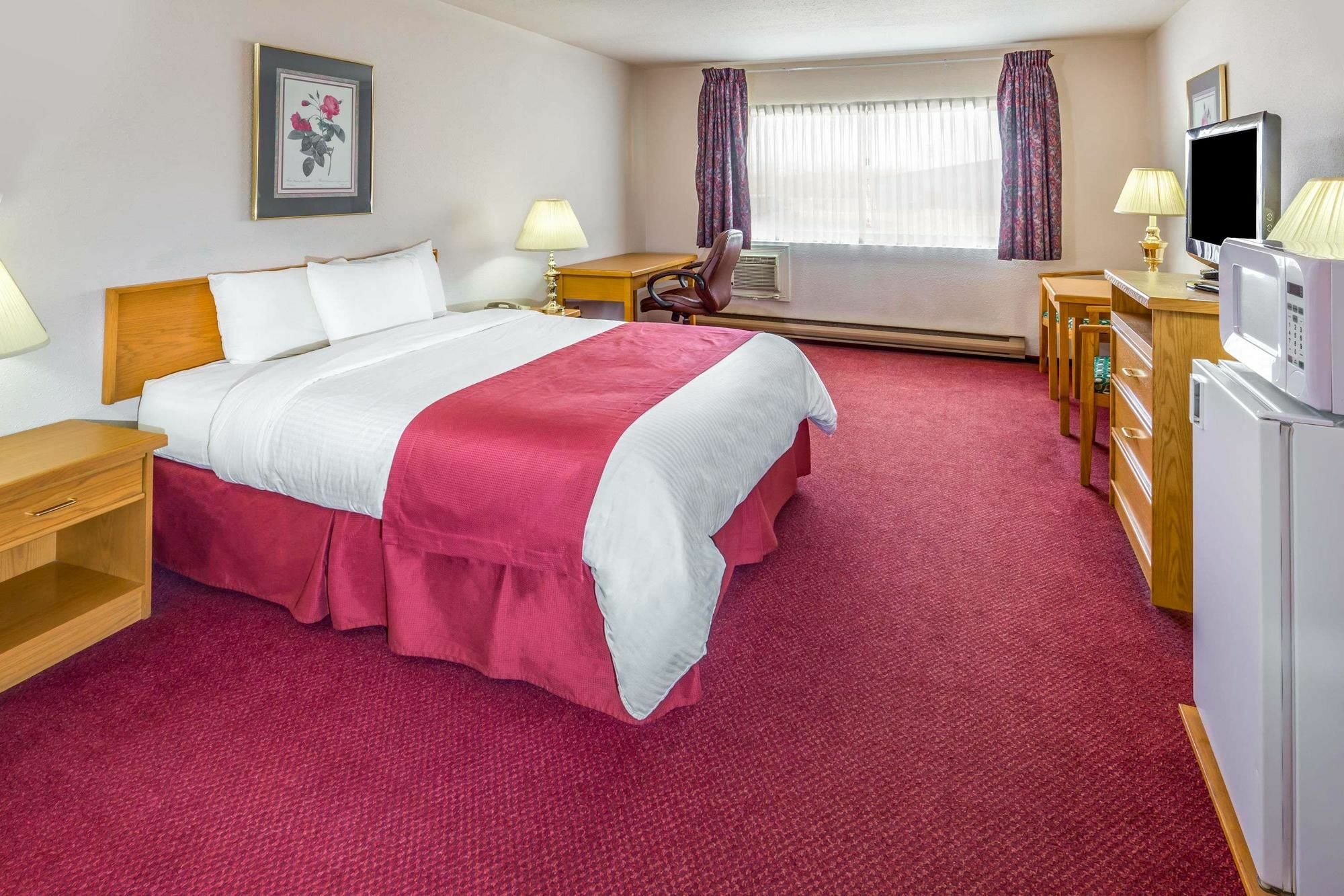 Howard Johnson By Wyndham Fort St. John Luaran gambar